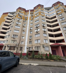 В Запорожье выставили на торги арестованную пятикомнатную квартиру: аукцион состоится в марте (ФОТО)