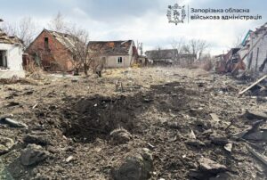 Россияне нанесли сотни ударов по Запорожской области: разрушены дома, есть пострадавшие (ФОТО)