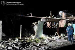 Ночная атака на Запорожье: повреждены дома, есть пострадавшая (ФОТО)