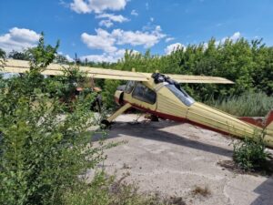 У Запорізькій області продали заарештований літак: хто купив і скільки заплатив (ФОТО)