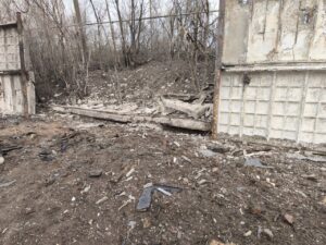 Экоинспекторы показали последствия ночных ударов дронами по Запорожью (ФОТО)