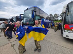 Україна повернула із полону ще 307 захисників (ФОТОРЕПОРТАЖ)