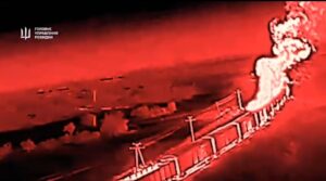 ГУР МО розтрощили військовий поїзд під Токмаком (ВІДЕО)