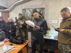 На Запоріжжі екскомбриг нарахував своїй дружині 1,2 млн гривень за нібито участь у бойових діях