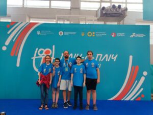 Запорізькі школярі повернулися з всеукраїнських шахових змагань з нагородою (ФОТО)