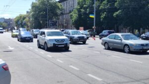 У центрі Запоріжжя ускладнений рух через ДТП (ВІДЕО)