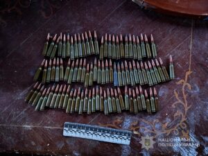 Гранати й набої різних калібрів: на Запоріжжі затримали торговців боєприпасами (ФОТО)