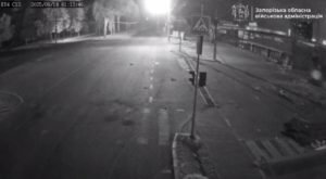 Поширюйте це відео: обстріл Запоріжжя потрапив на камери спостереження