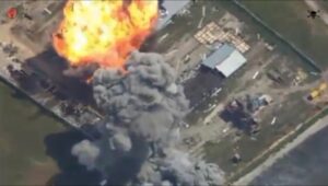 Два в одному: МІГ-29 на Запорізькому напрямку знищив ПУ БПЛА та склад БК з паливом (ВІДЕО)