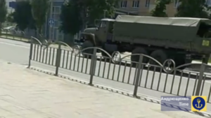 У бік Запорізького фронту пройшла колона з 40 одиниць техніки (ВІДЕО)