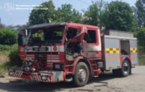 На Запоріжжі росіяни обстріляли пожежну машину під час гасіння займання