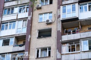 Ворожа атака на Запоріжжя: пошкоджено щонайменше 15 будівель (ФОТО)