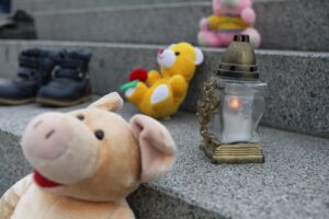 Стали відомі обставини загибелі 9-річної дівчинки від удару КАБу в Долинці на Запоріжжі