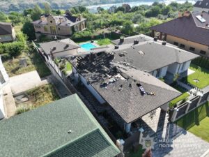 В поліції показали реальні масштаби руйнувань після 579 атак по Запорізькій області (ФОТО)
