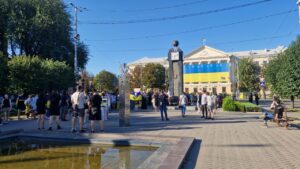 Мітинг на підтримку НАБУ і САП у Запоріжжі: містяни вийшли із плакатами під мерію (ФОТО, ВІДЕО)