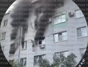 Мешканці вистрибували з вікон: у Запоріжжі загорілася багатоповерхівка (ВІДЕО)