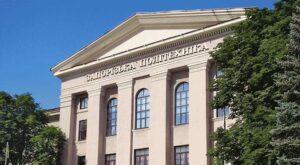Скандал навколо викладача із Запоріжжя: його колеги звинувачують ТЦК у незаконних діях