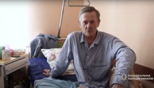 На Запоріжжі поранений чоловік вибрався із “сірої зони”, ховаючись від дронів (ВІДЕО)