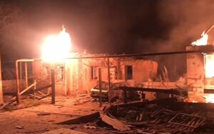 Як виглядає селище на Запоріжжі, яке росіяни намагаються знищити дощенту (ВІДЕО)