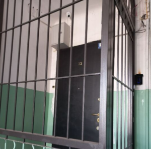 Цена вас удивит: в центре Запорожья с аукциона реализовали арестованную трехкомнатную квартиру (ФОТО)