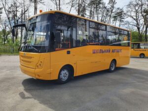 ЗАЗ поставил очередные школьные автобусы в громады: кто получил (ФОТО)
