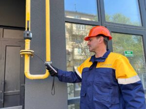 В Запорожье продолжается техническое обслуживание внутридомовых газовых сетей