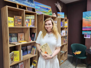 Перша в Запоріжжі книгарня-кав’ярна “Енеїда” закривається: названо причину (ФОТО)