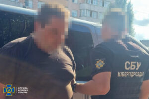 СБУ затримала мешканця Запорізької області, який коригував удари по Києву та Одесі (ФОТО)