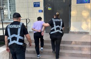 Під Запоріжжям упіймали рецидівістку-мародерку, яка грабувала покинуті оселі