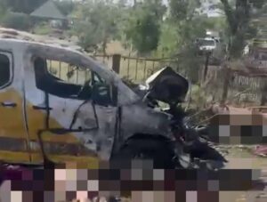 Росіяни вдарили авіабомбою по скупченню людей під час видачі пенсії  (ВІДЕО, 18+)