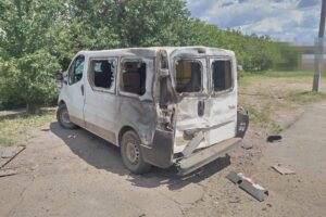 Росіяни FPV-дроном атакували автобус у Запорізькій області (ФОТО)