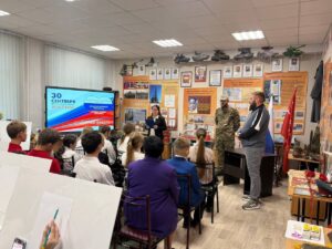 В окупованому Мелітополі школярів змушують малювати російських військових