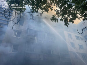 Унаслідок ворожих обстрілів у Запорізькому та Пологівському районах виникли чотири пожежі (ФОТО)
