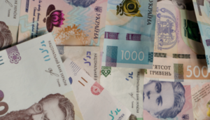 Держава розширила перелік пільг: хто тепер не платитиме за адмінпослуги