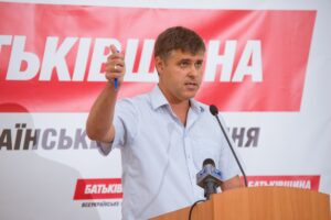 Владислав Куценко: Діюча влада хоче загнати українців у довічну боргову яму