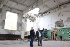 У Запорізькому районі росіяни обстріляли школу та житлові будинки (ФОТО)