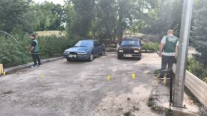 Незаконна стоянка у центрі Запоріжжя: екоінспектори виявили порушення (ФОТО)