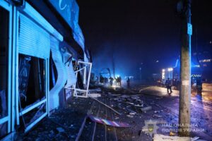 Вночі росіяни скинули ФАБ на ринок у Запоріжжі: що відомо станом на ранок (ФОТО, ВІДЕО)