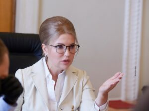 Тимошенко вимагає покарати всіх причетних до корупції на енергетиці та дати можливість опозиції перевірити фінзвіти державних монополій