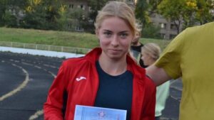 Запорізька легкоатлетка позбавлена статусу через турніри в Росії