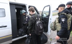 Поліція евакуювала 8 людей із прифронтових районів за день (ФОТО)