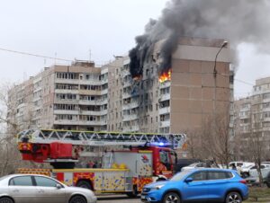 Вибухи в Запоріжжі: є влучання в житловий будинок (ФОТО, ВІДЕО)