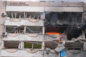 Як виглядають зсередини понівечені квартири в Запоріжжі після удару КАБами (ВІДЕО)