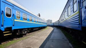 Потяг із Запоріжжя затримується через обстріл Одещини: що відомо