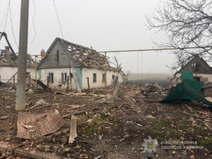 Поліція врятувала ще чотирьох людей з-під обстрілів: росіяни здійснили понад 600 ударів за добу (ФОТО)