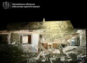 Ворог вдарив по Запорізькому району авіабомбами: є поранений, пошкоджено будинки