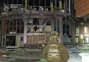 Как в Запорожье изнутри выглядит ТЦ после ночной атаки (ФОТО)