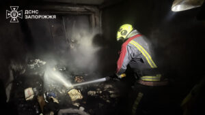Трагедія у багатоповерхівці: під час пожежі в Запоріжжі загинув 70-річний чоловік (ФОТО)