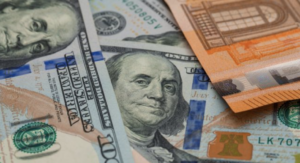 Що буде з доларом і євро у 2026 році: прогноз для гривні на новий рік