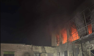 Нічний обстріл Вільнянська: ворог поцілив у школу, горіли будинки (ФОТО, ВІДЕО)